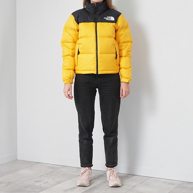 Пуховик женский The North Face 1996 Retro Nuptse Jacket Summit Gold